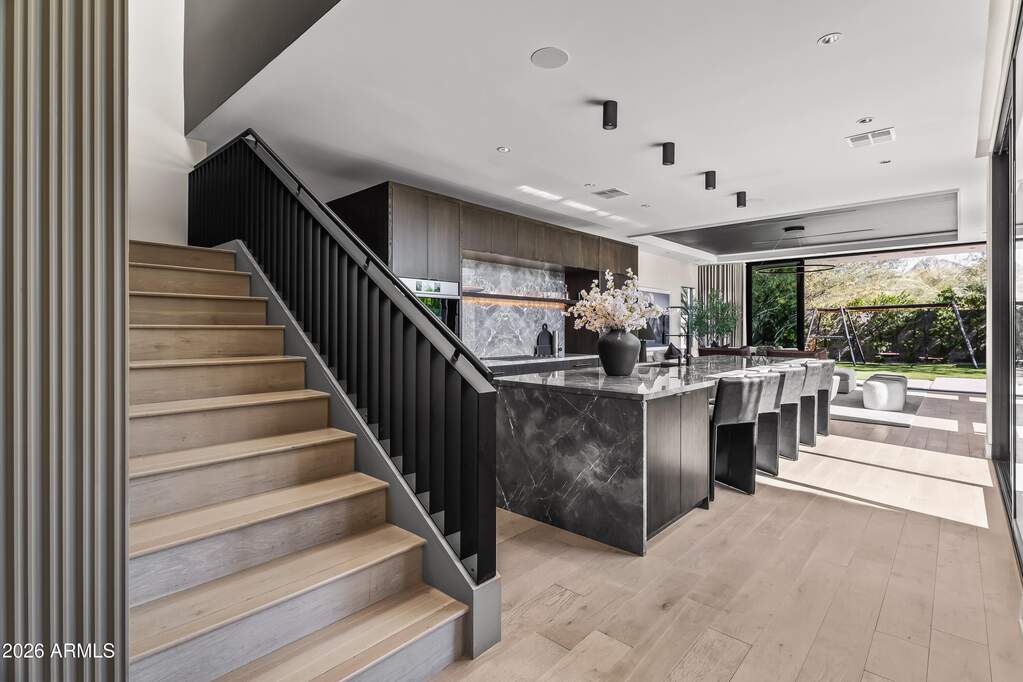 4 Bedroom Single Family Home/House's Image 6