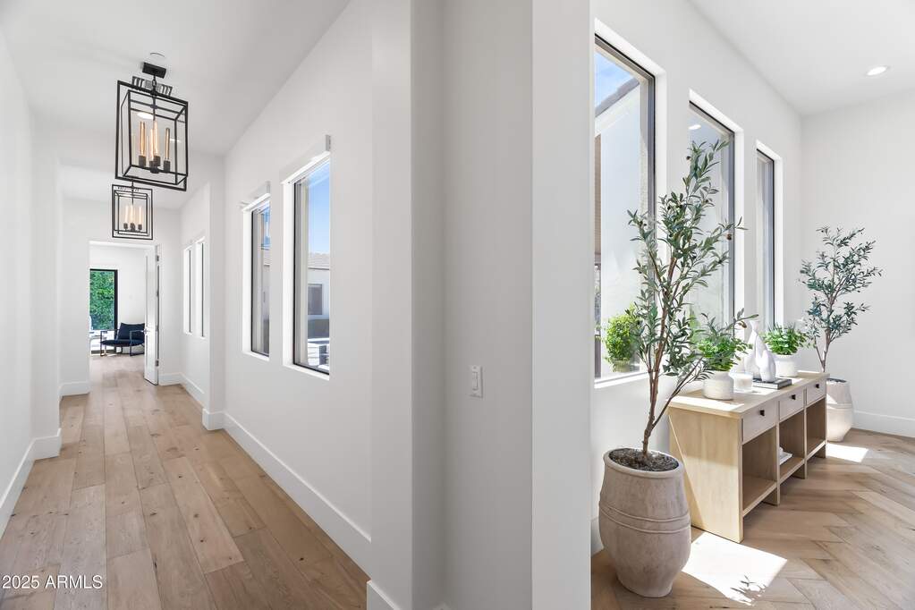 5 Bedroom Single Family Home/House's Image 16