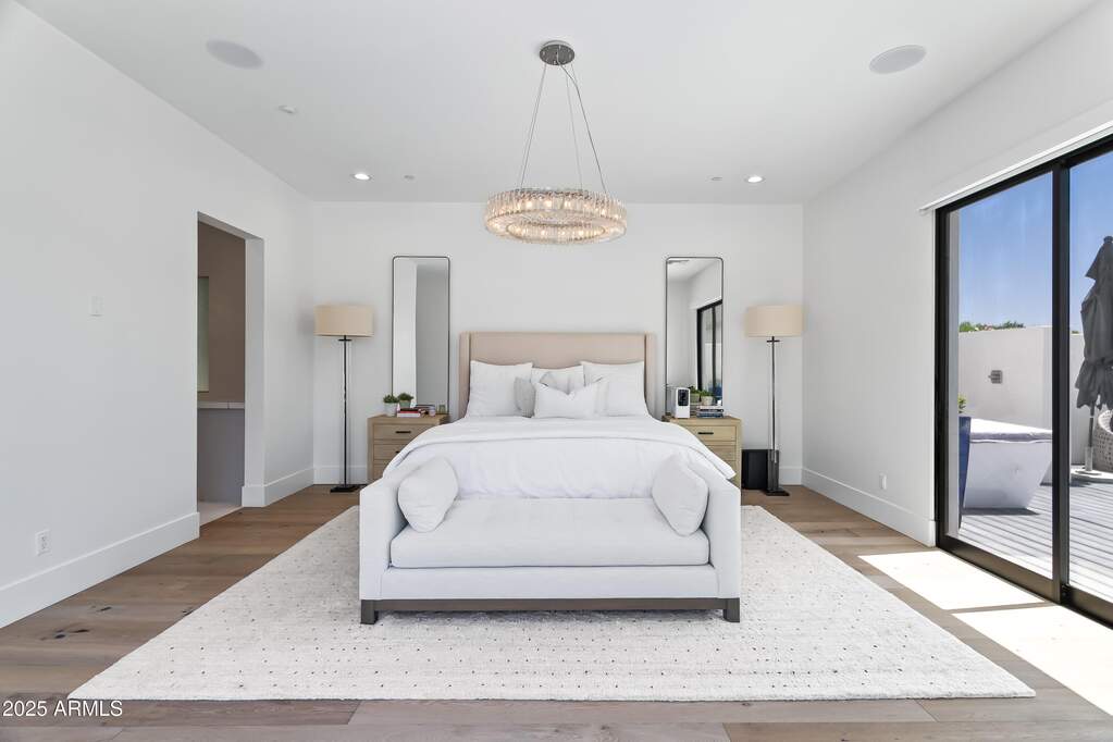 5 Bedroom Single Family Home/House's Image 17