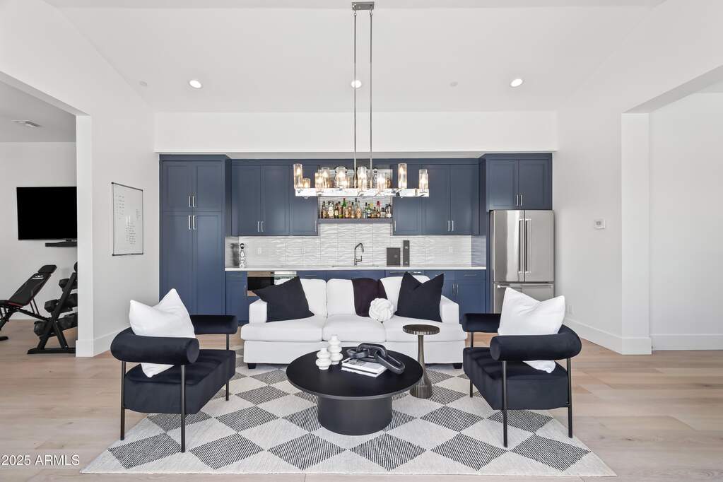5 Bedroom Single Family Home/House's Image 31