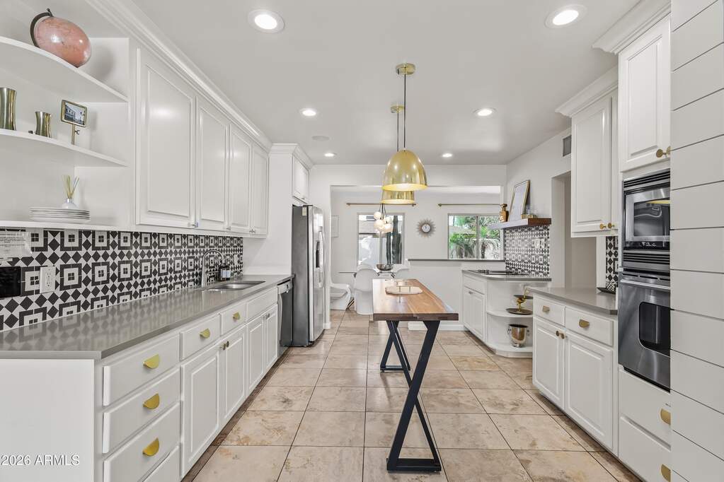 4 Bedroom Single Family Home/House's Image 7