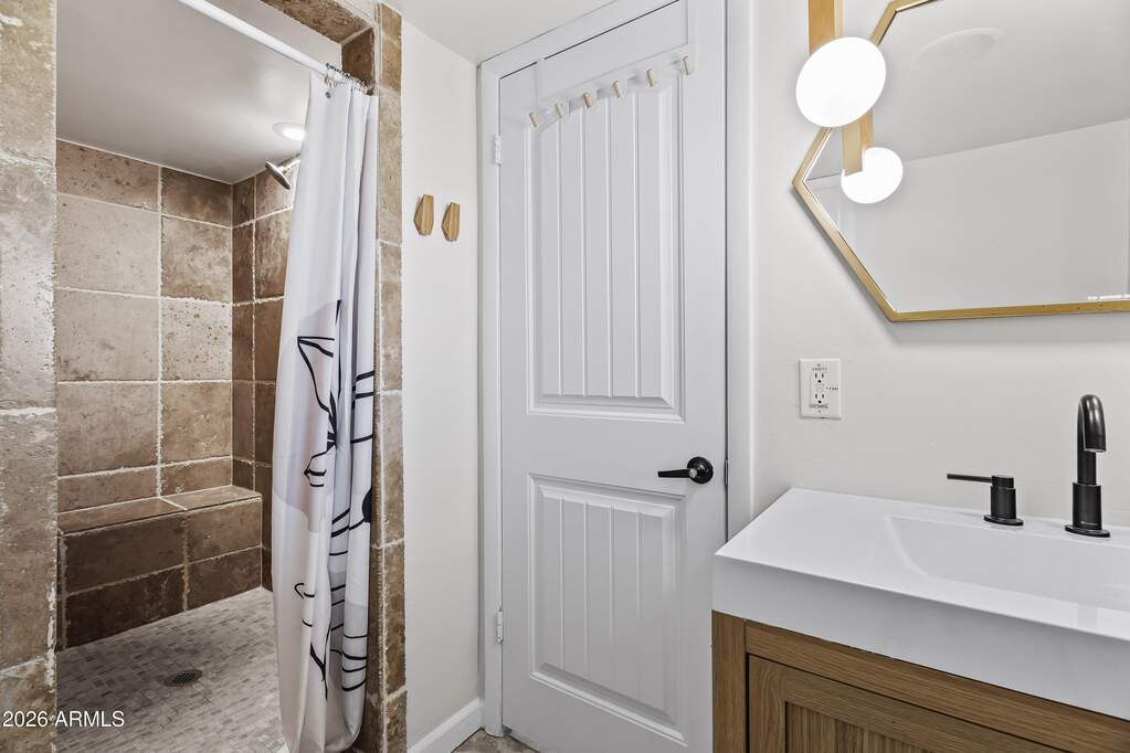 4 Bedroom Single Family Home/House's Image 17