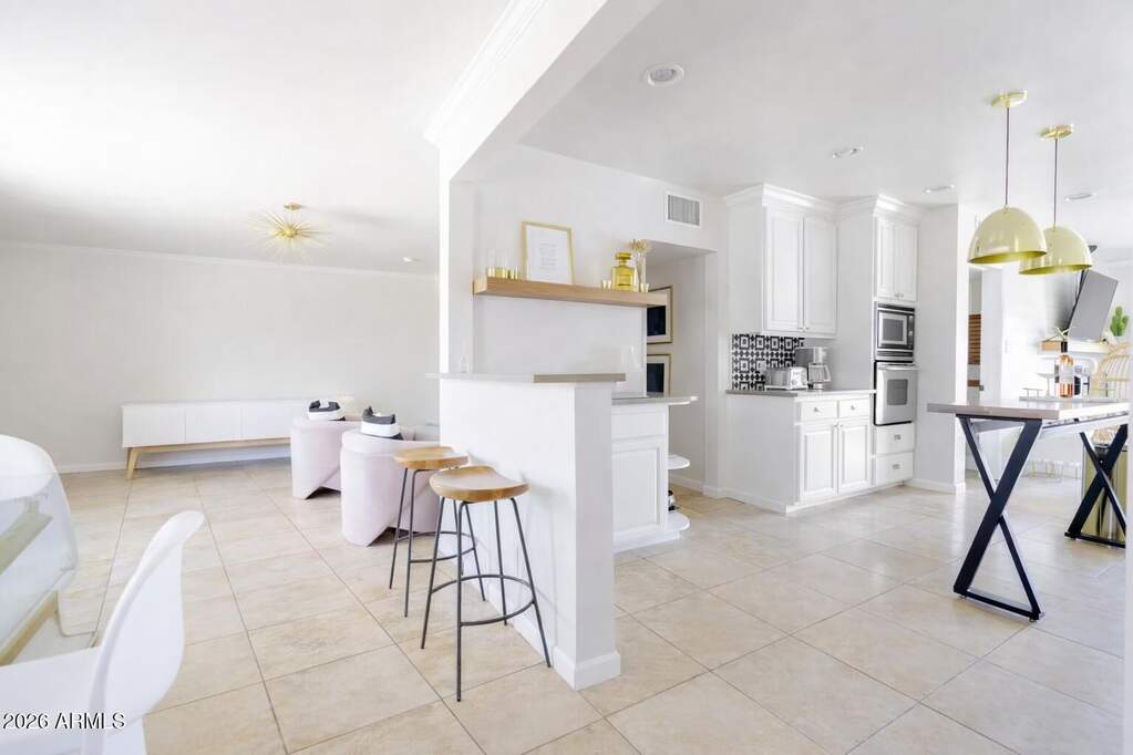 4 Bedroom Single Family Home/House's Image 5