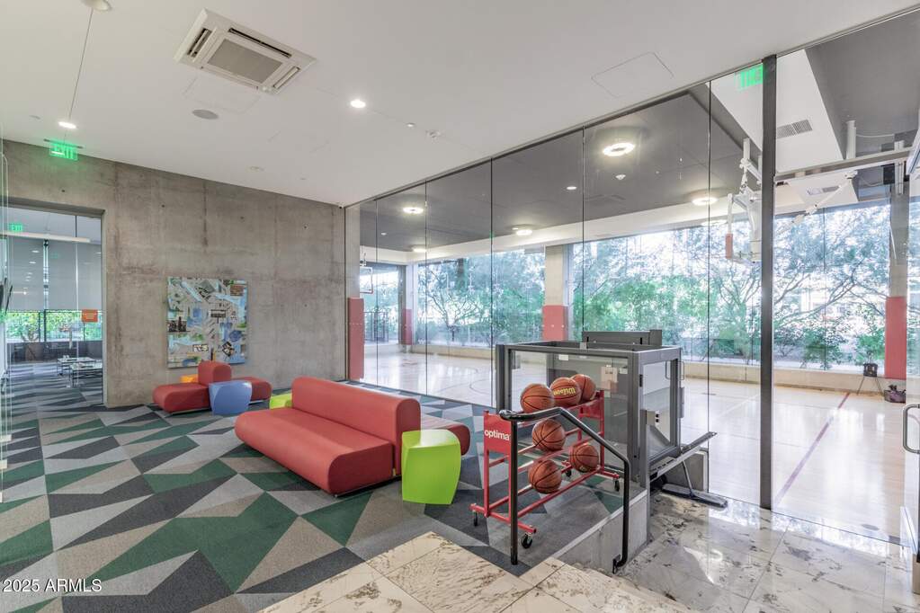 2 Bedroom Apartment/Flat's Image 31