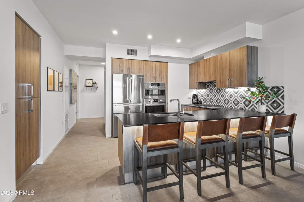2 Bedroom Apartment/Flat's Image 3