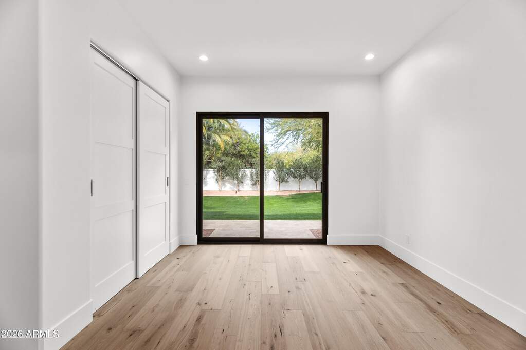 5 Bedroom Single Family Home/House's Image 22
