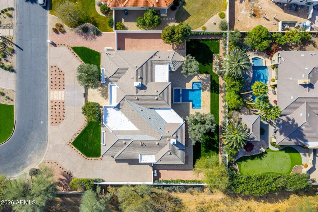 5 Bedroom Single Family Home/House's Image 37