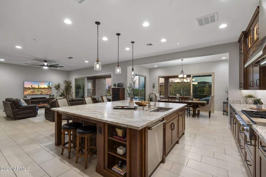 4 Bedroom Single Family Home/House's Image 12