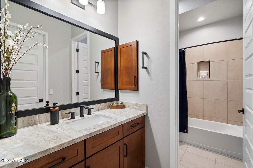 4 Bedroom Single Family Home/House's Image 28