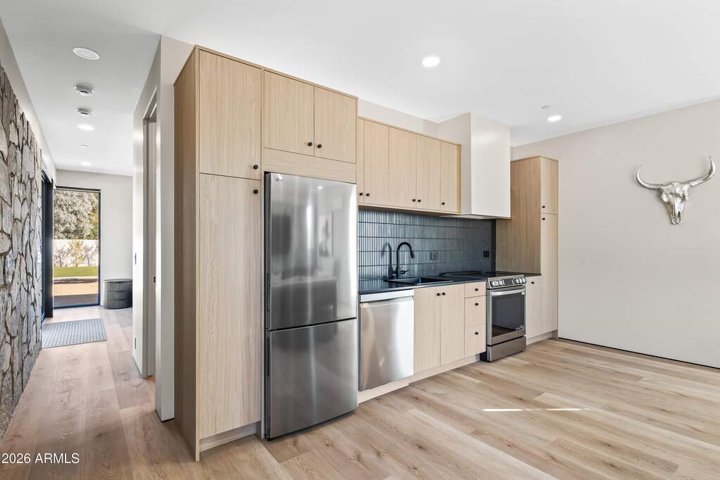 5 Bedroom Single Family Home/House's Image 20