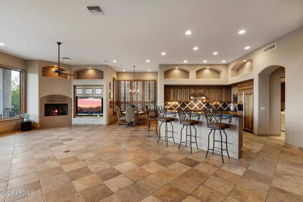 4 Bedroom Single Family Home/House's Image 14