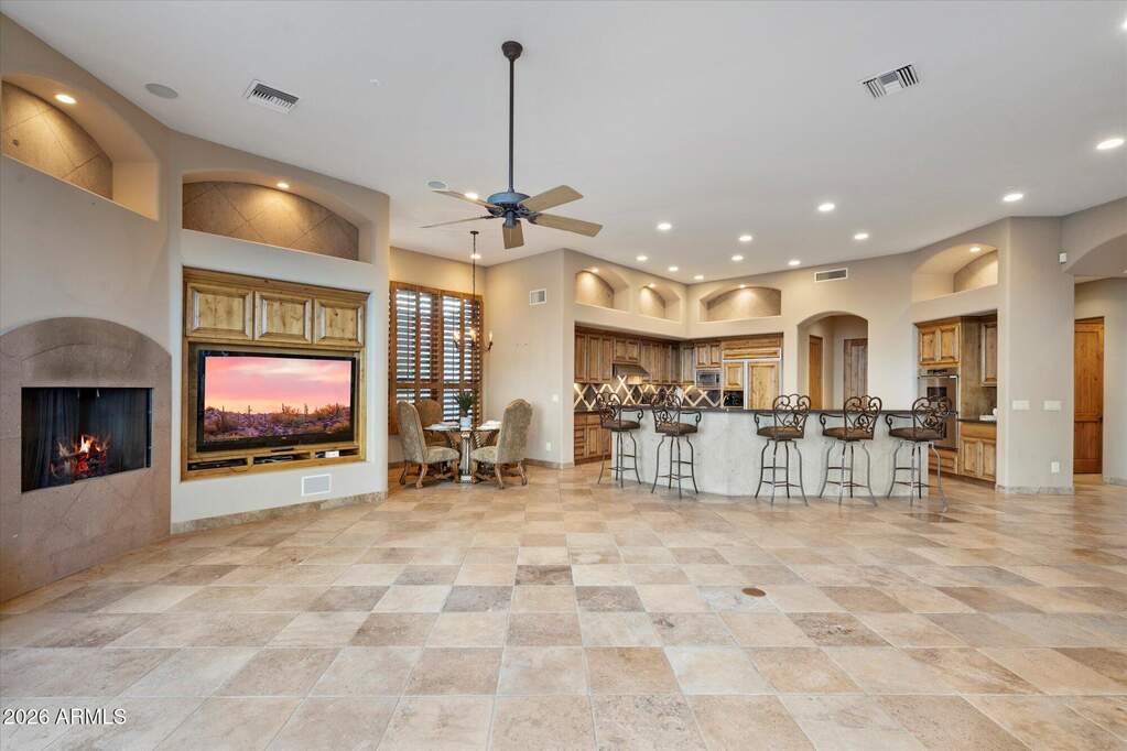 4 Bedroom Single Family Home/House's Image 16
