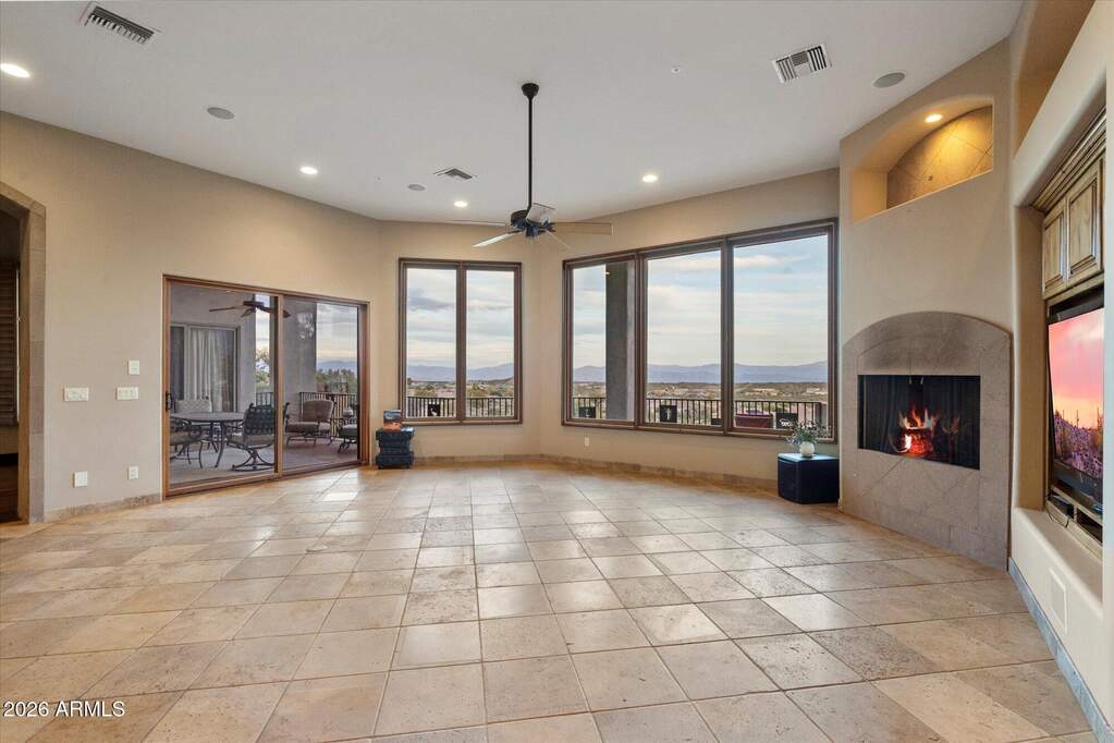 4 Bedroom Single Family Home/House's Image 18