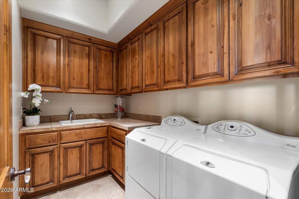 4 Bedroom Single Family Home/House's Image 39