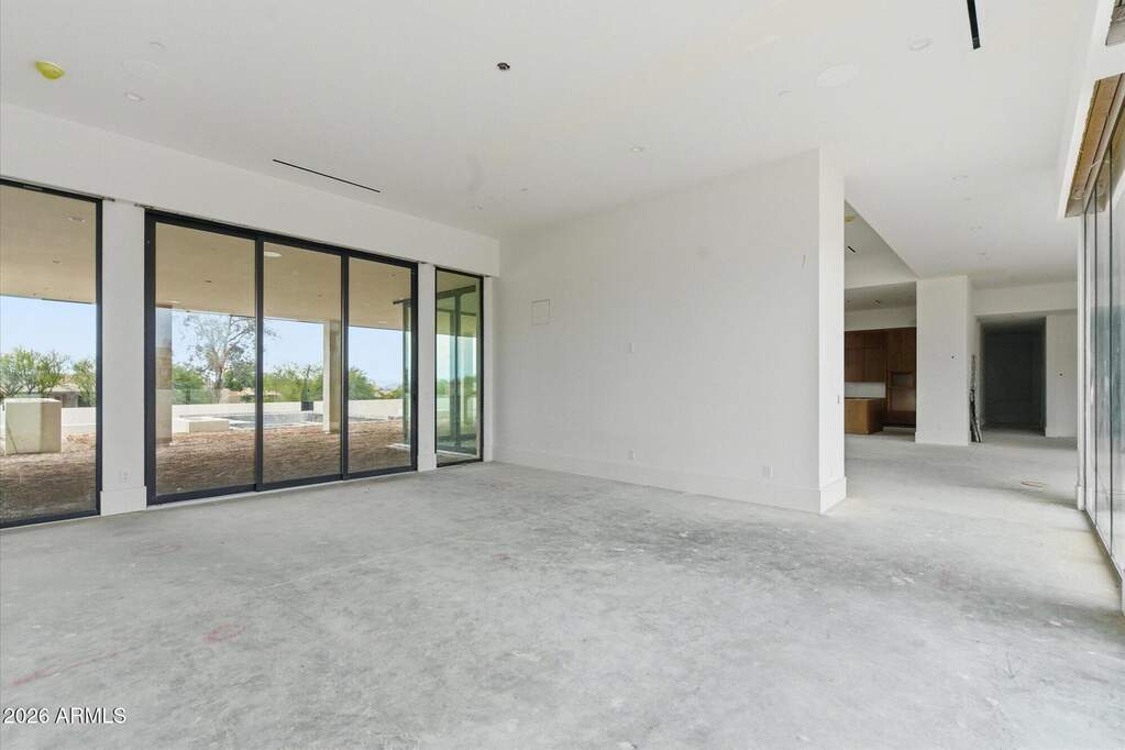 5 Bedroom Single Family Home/House's Image 19