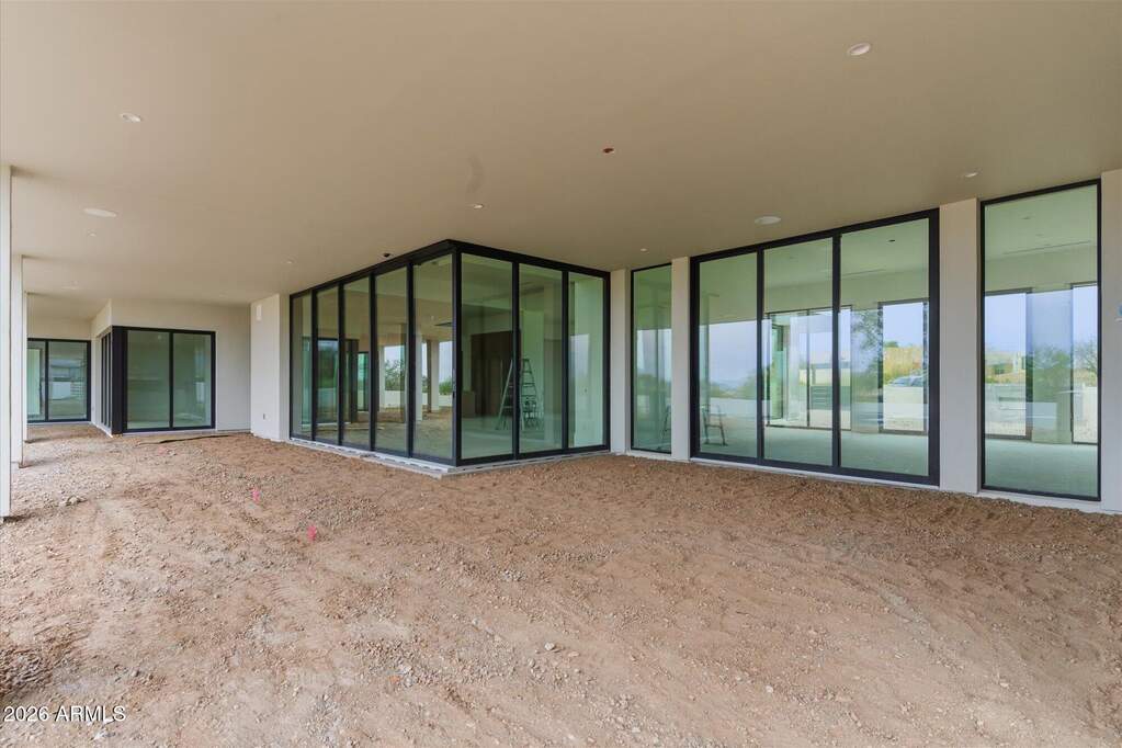 5 Bedroom Single Family Home/House's Image 41