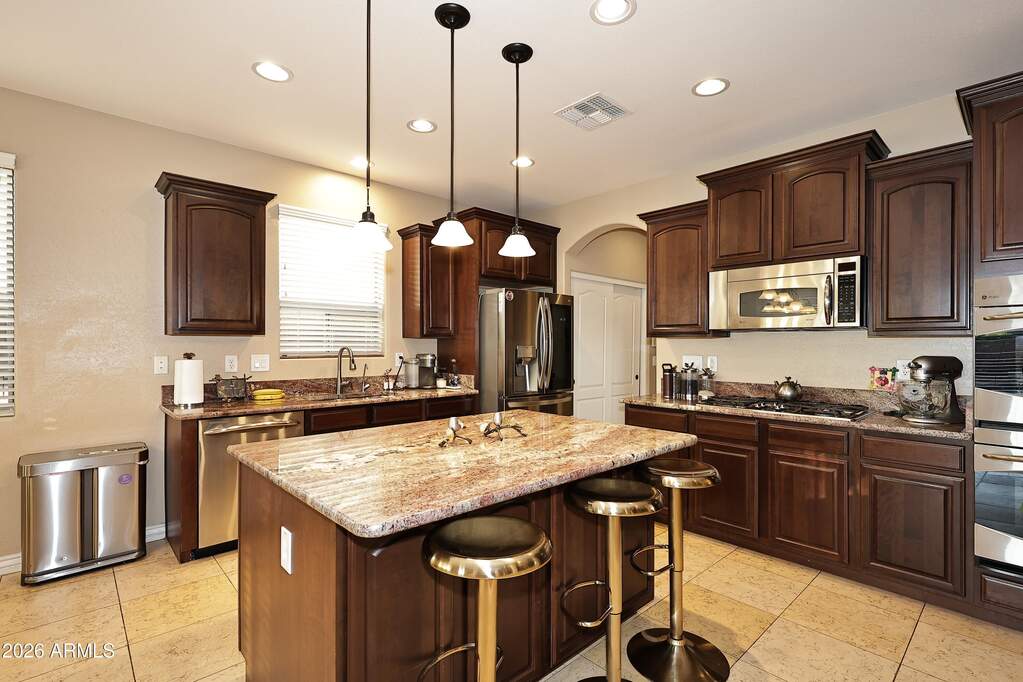 5 Bedroom Single Family Home/House's Image 13