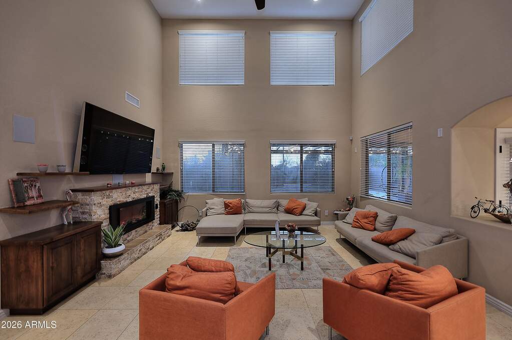 5 Bedroom Single Family Home/House's Image 16