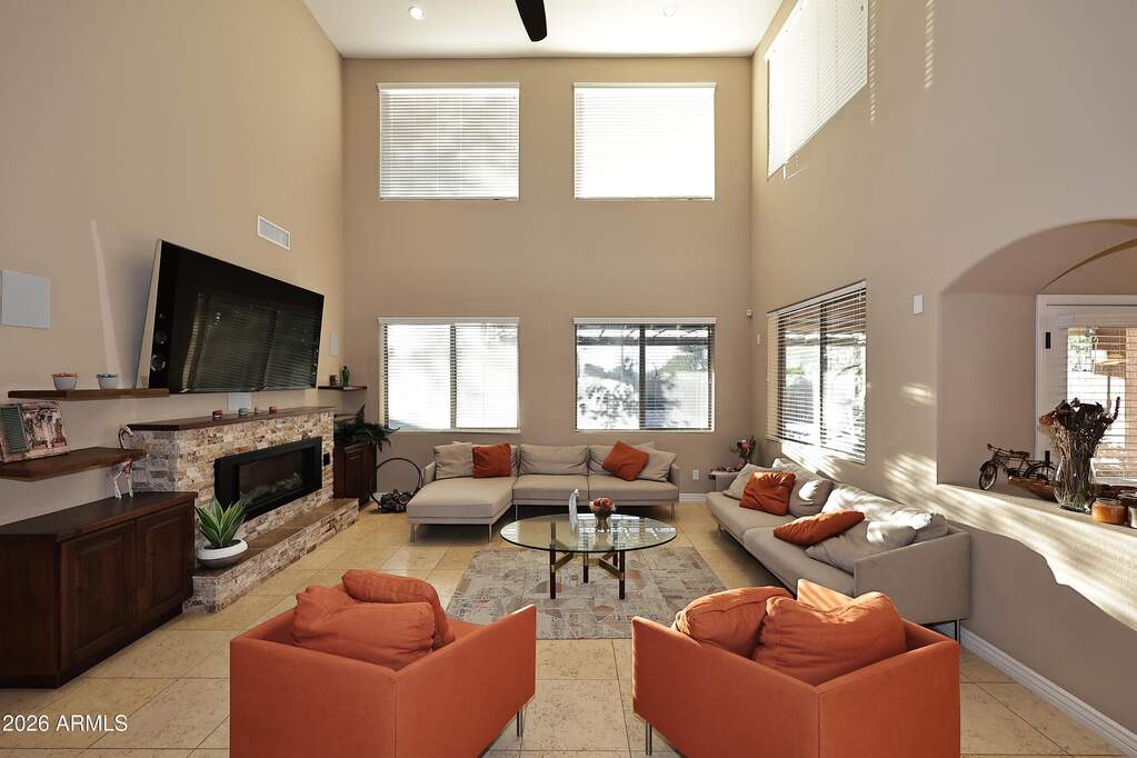 5 Bedroom Single Family Home/House's Image 19