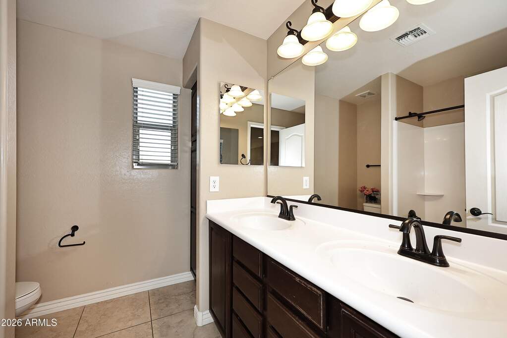 5 Bedroom Single Family Home/House's Image 21