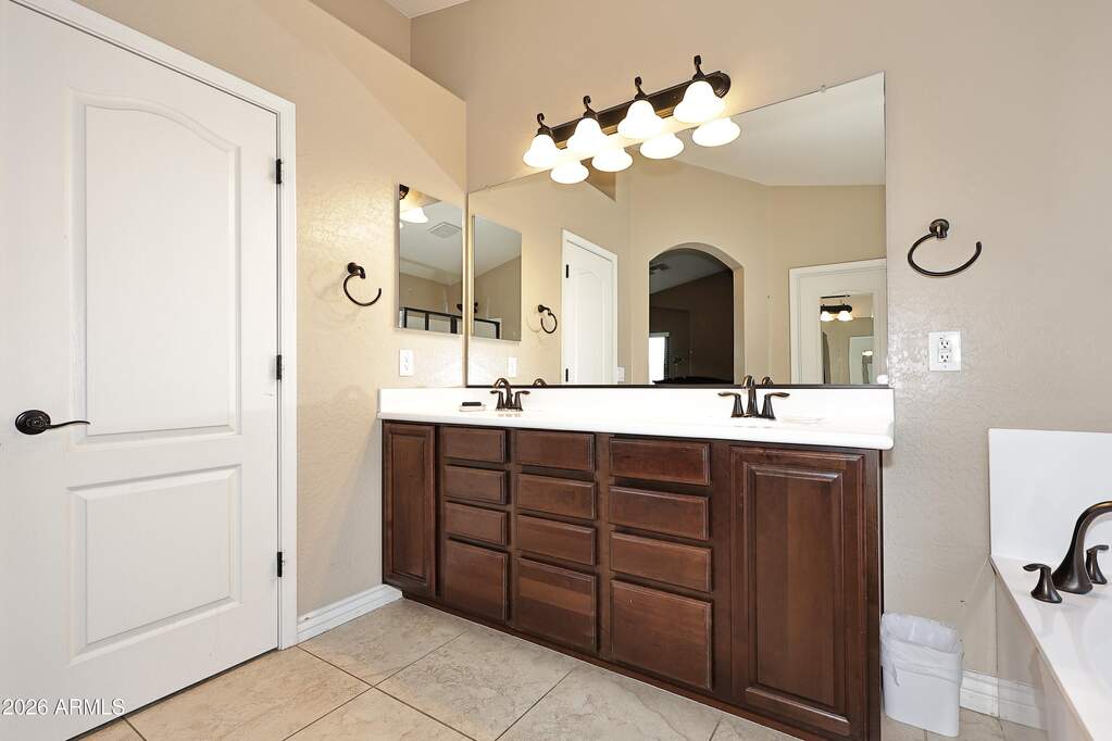 5 Bedroom Single Family Home/House's Image 59