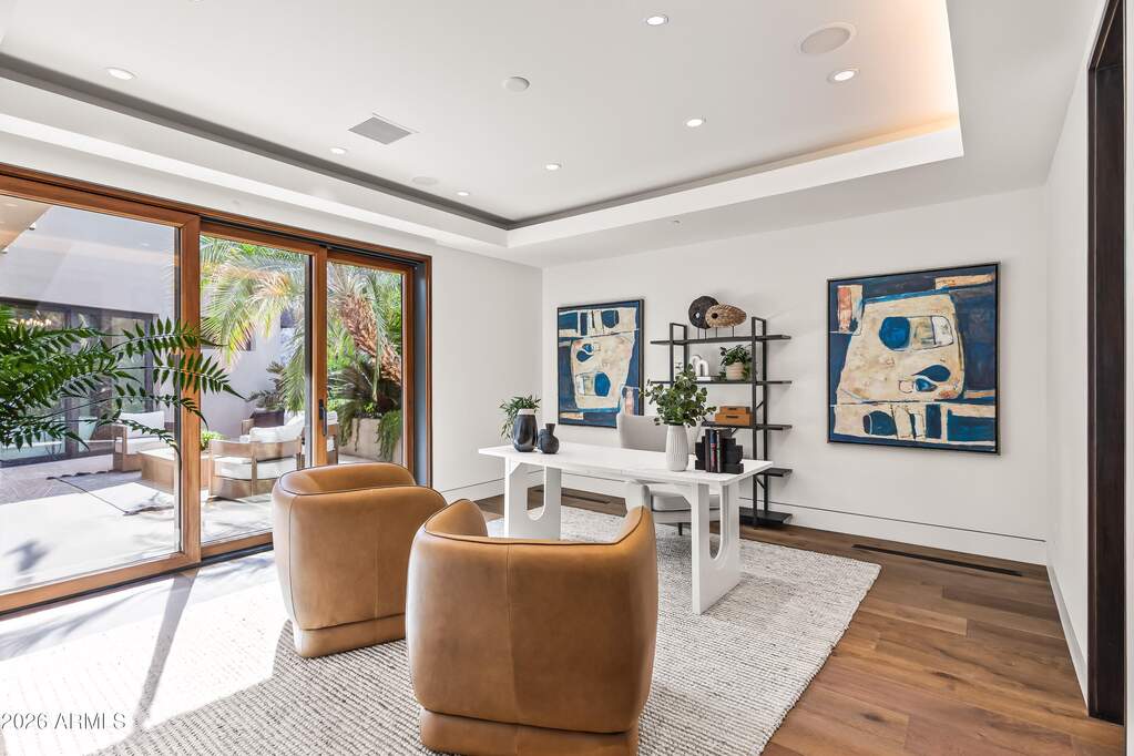 5 Bedroom Single Family Home/House's Image 29