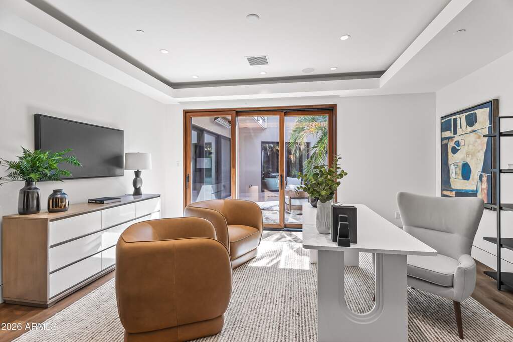 5 Bedroom Single Family Home/House's Image 30