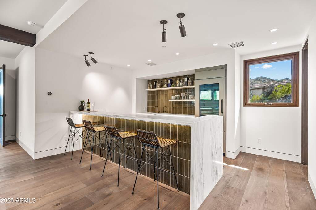 5 Bedroom Single Family Home/House's Image 34