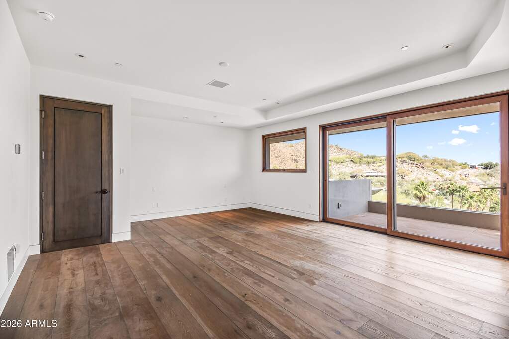 5 Bedroom Single Family Home/House's Image 37