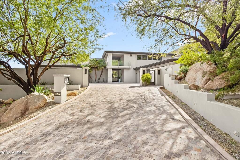 5 Bedroom Single Family Home/House's Image 53