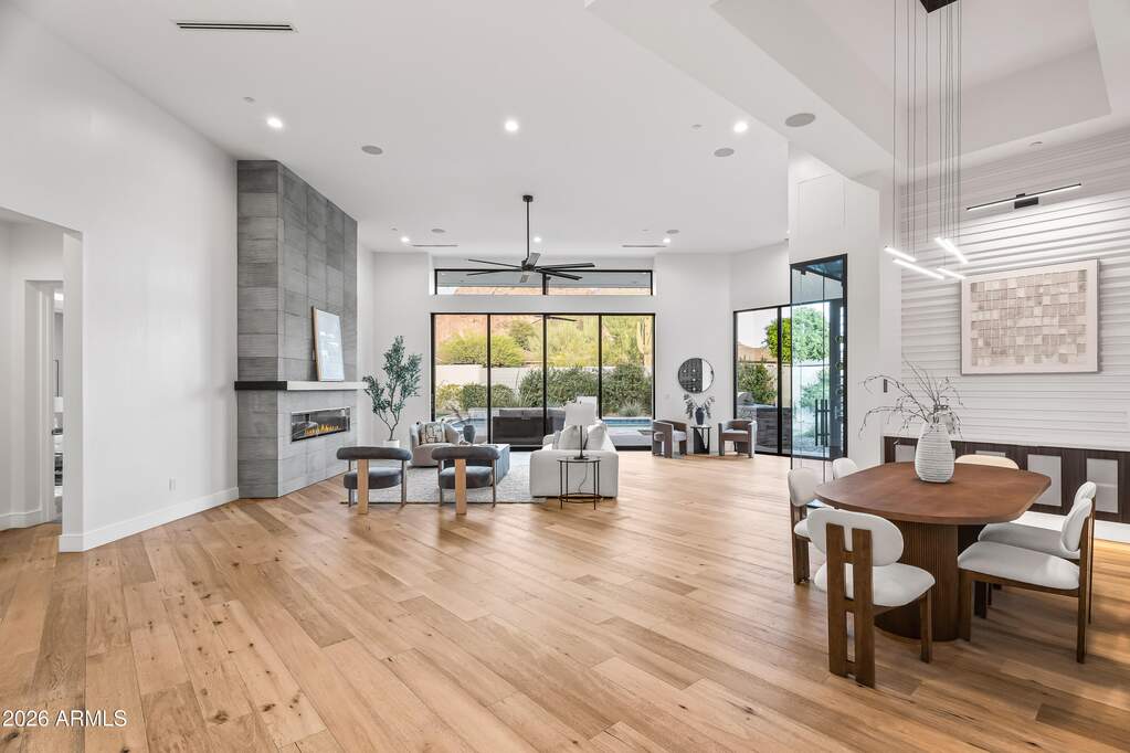 4 Bedroom Single Family Home/House's Image 7