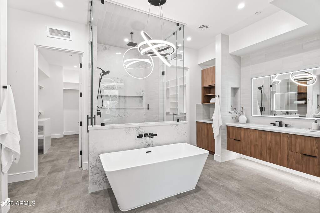 4 Bedroom Single Family Home/House's Image 15