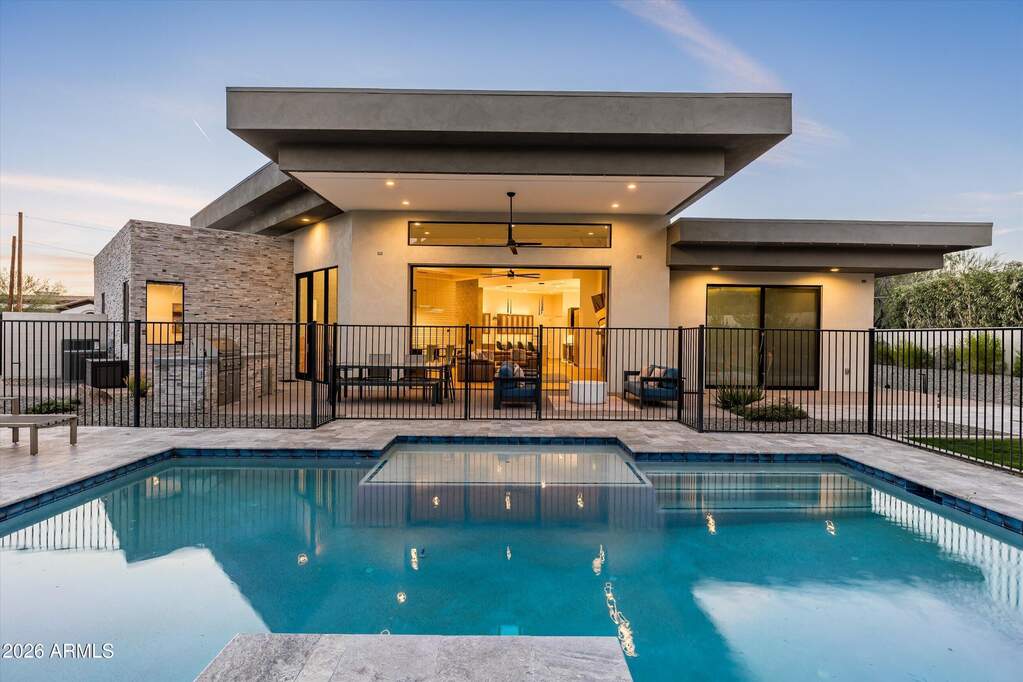 4 Bedroom Single Family Home/House's Image 27