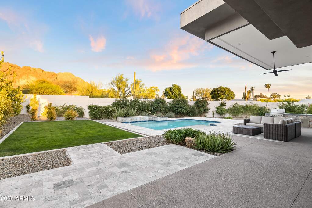 4 Bedroom Single Family Home/House's Image 30