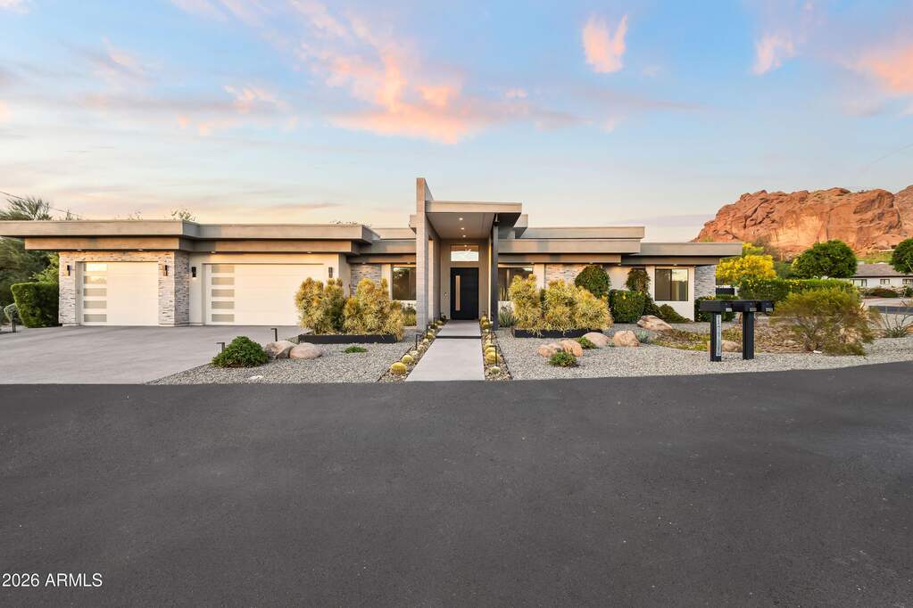 4 Bedroom Single Family Home/House's Image 37