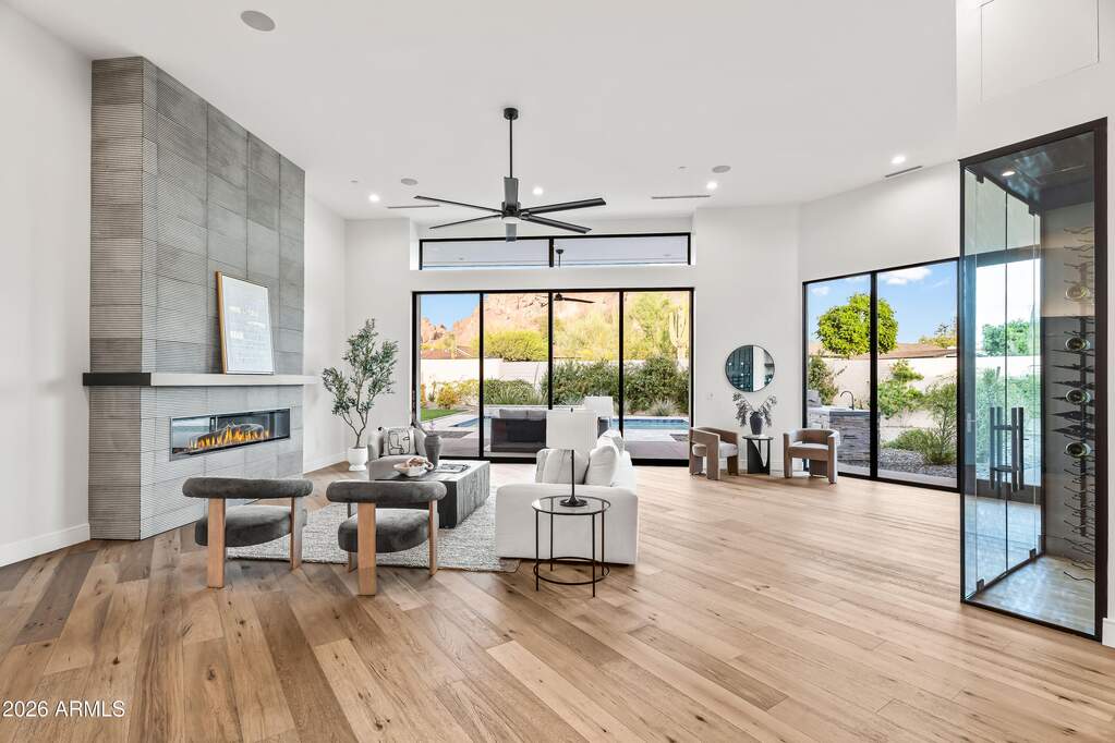 4 Bedroom Single Family Home/House's Image 3