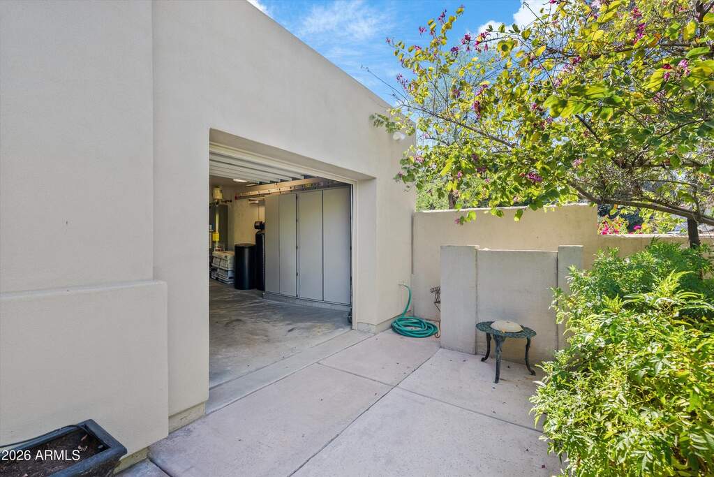 4 Bedroom Single Family Home/House's Image 39