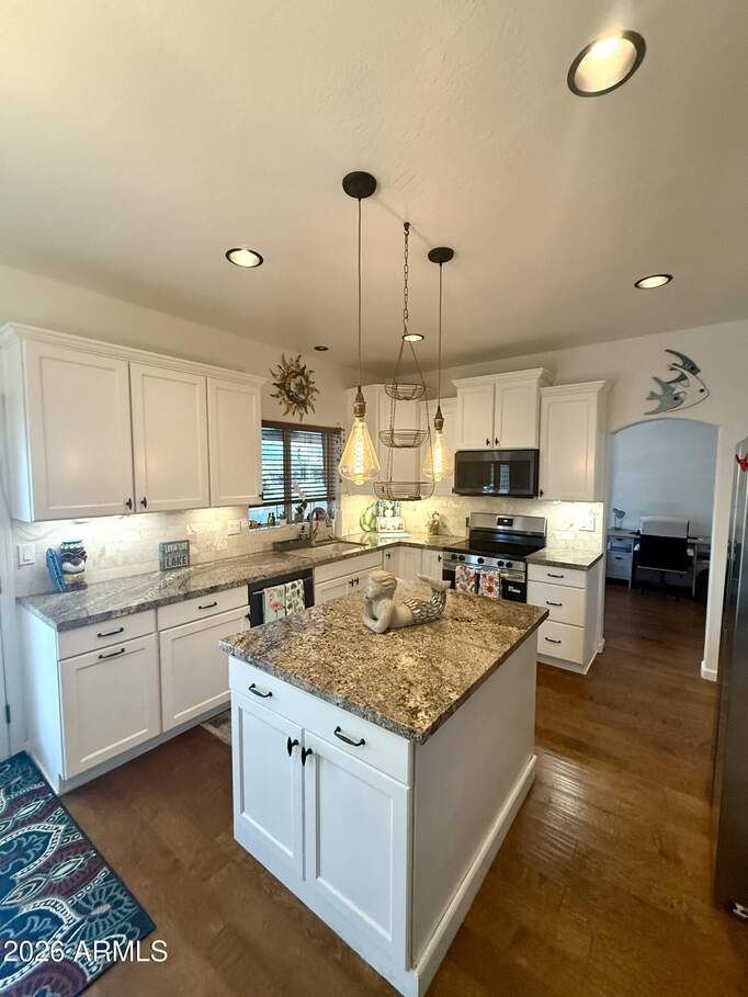 4 Bedroom Single Family Home/House's Image 24
