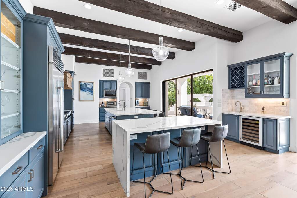5 Bedroom Single Family Home/House's Image 7