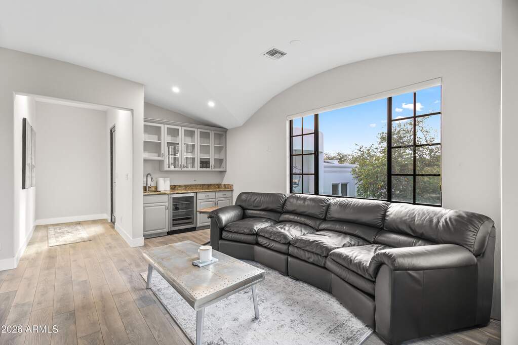 5 Bedroom Single Family Home/House's Image 31