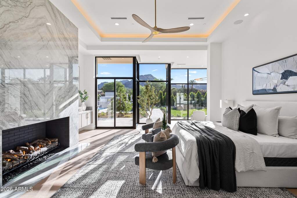 5 Bedroom Single Family Home/House's Image 16