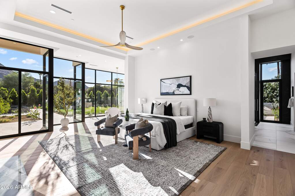 5 Bedroom Single Family Home/House's Image 17