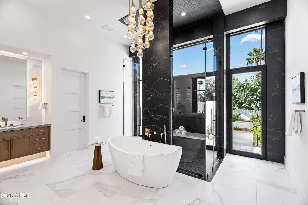 5 Bedroom Single Family Home/House's Image 23