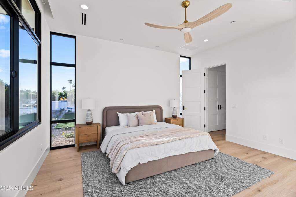 5 Bedroom Single Family Home/House's Image 43