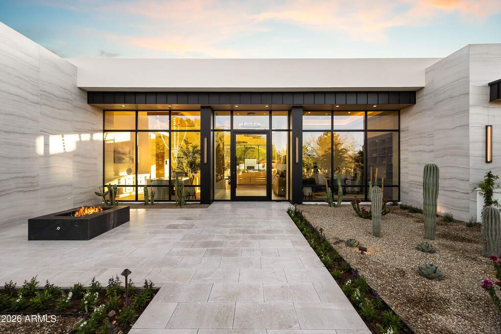 5 Bedroom Single Family Home/House's Image 60