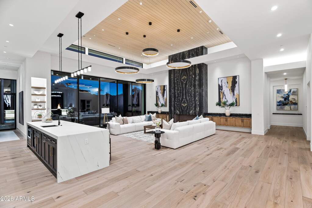 5 Bedroom Single Family Home/House's Image 63