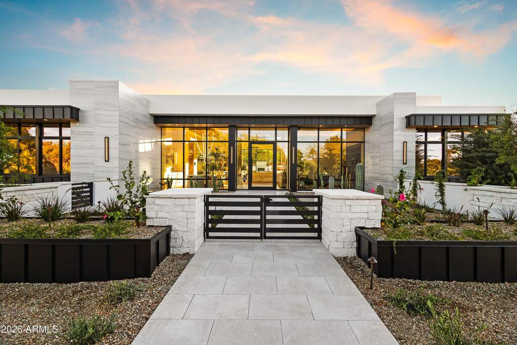 5 Bedroom Single Family Home/House's Image 68