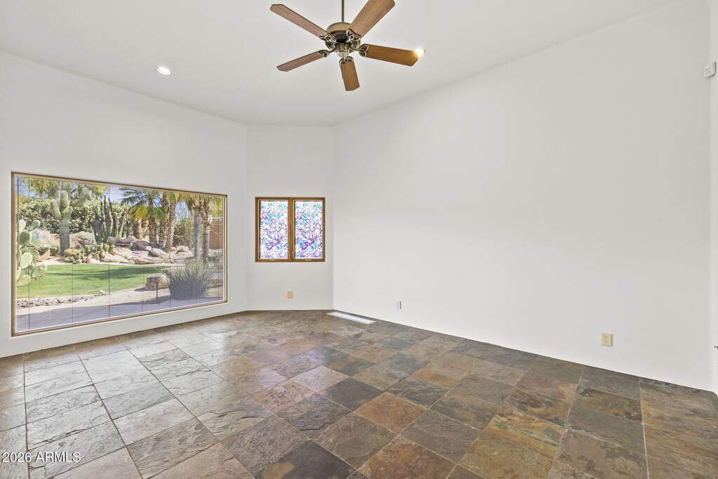 5 Bedroom Single Family Home/House's Image 28