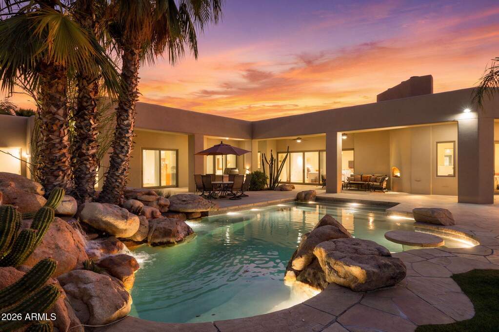 5 Bedroom Single Family Home/House's Image 35