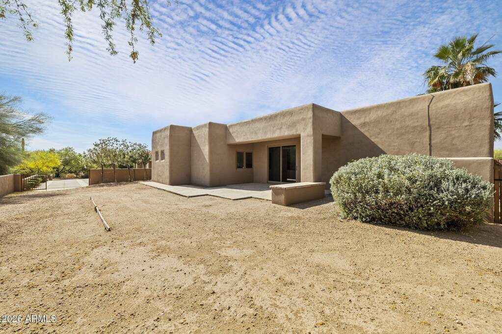 5 Bedroom Single Family Home/House's Image 44